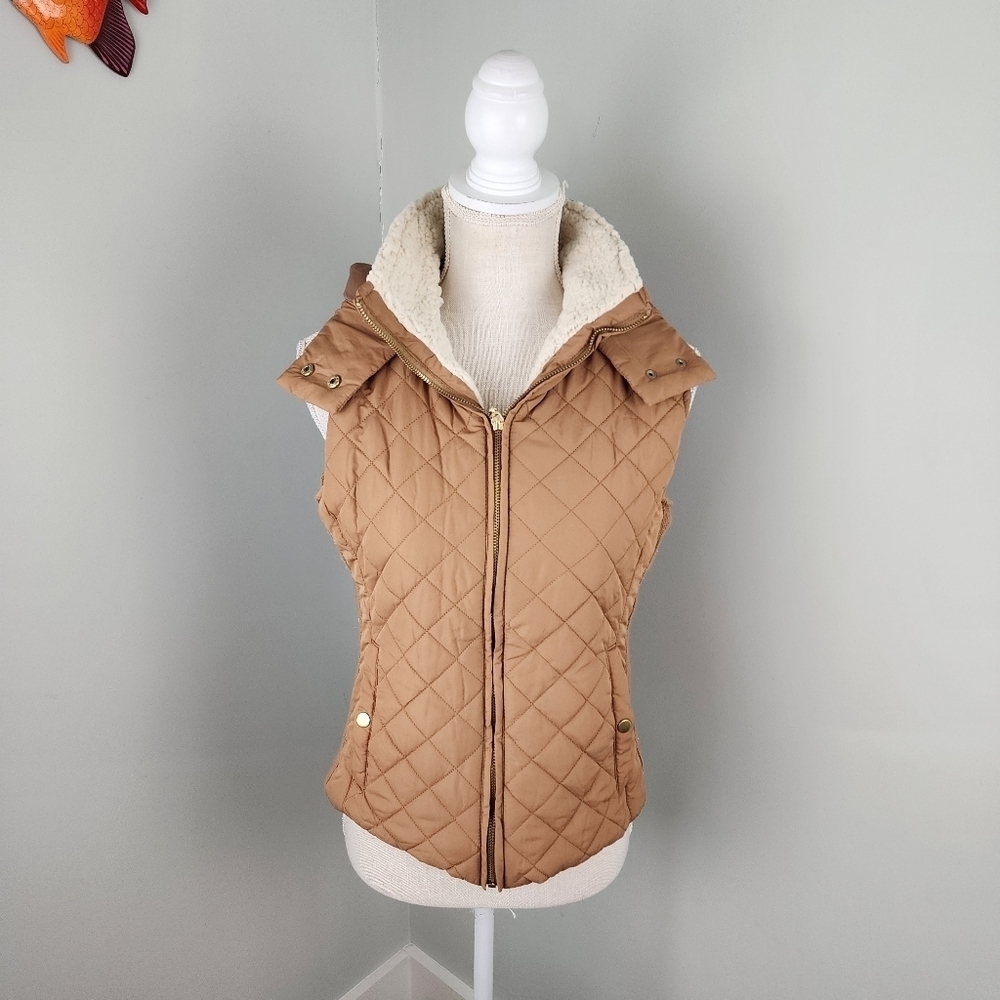 Active USA Quilted Diamond Pattern Front Zip Sherpa Lined Puffer Vest Size Med